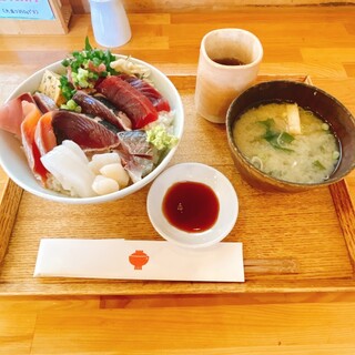 本鮪丼なかばやし_0