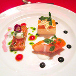 レストラン クララ - 自家製スモークサーモンのテリーヌ、サーモンムースサーモン巻、ういきょうのババロア(2014.10月)