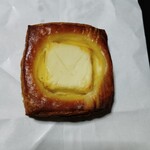トーチドットベーカリー - クリームチーズデニッシュ