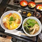 胡麻切りそばと創作串揚げ おおの - 