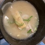 熟成豚 かわむら - みそ汁かと思ったら、具沢山の豚汁でした！！これもめっちゃ美味い！！