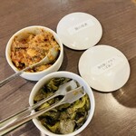 熟成豚 かわむら - 食べ放題の豚の佃煮と、池田屋こだわりしば漬け！私はこれでご飯3杯食べれます！！