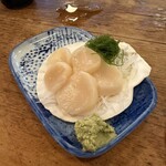 魚三酒場 - ホタテ刺し