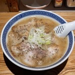 博多ラーメン でぶちゃん - 