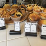 モンマスティー - どれにしようかな　迷うわ