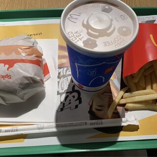 口コミ一覧 : マクドナルド ランドマークプラザ店 - みなとみらい