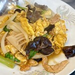 中華料理 栄照 - 玉子キクラゲ炒め醤油味