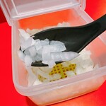 剛力家 - 卓上に無料の“角切りタマネギ”があるのは嬉しい❗️