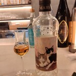 島豚しゃぶしゃぶ ナハバレ - ラッキーキャット・ハナ&チョコ　ストレート (ボトル最後の1杯なので量が多め)