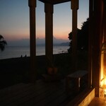 クル クル - 店内から見える海辺