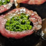 近江牛ホルモン いるもん - 