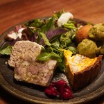 クル クル - 前菜の盛り合わせ