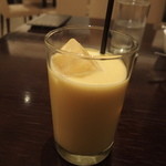 シターラ - セットのドリンク。マンゴーラッシーを選択