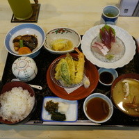 稚加榮 本店 - 今日もあら炊きゲット