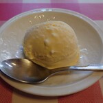 ヨシカミ - 金曜日替わりランチ_バニラアイス