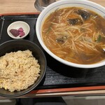 福しん - 料理写真:もやしそば3辛麺少なめ　半炒飯