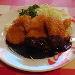 ヨシカミ - 金曜日替わりランチ_ひとくちカツ