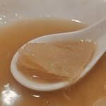 状元樓 横浜中華街本店 - フカヒレと白菜、豚肉の煮込み