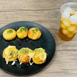 かんすけ - たこ焼き6個(スッピン、カレーマヨ)540円※お茶は無料サービス