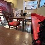 蓬莱 - テーブル席