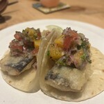 nou - 秋刀魚のフリットとフレッシュサルサの自家製タコス