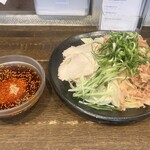 つけ麺本舗辛部 - 定番つけ麺 普通(1玉)\1,030 トッピング かつお節\160 辛さ25倍