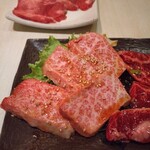 ホルモン焼肉 ぎゅうぎゅう - 