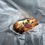 プーフレカンテ - てりやきチキンのデニッシュ