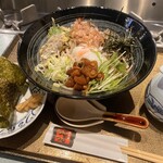 めん房つるつる - 料理写真:麺昼餉 ぶっかけ蕎麦と梅おにぎり