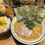 横浜家系ラーメン 三郷家 - 