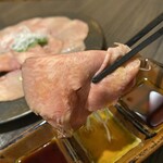 牛タンとおでん しょう助 - 牛タンのてっさ