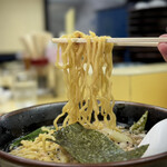 手もみラーメン 十八番 - 特製十八番・麺