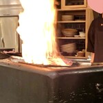 藁と瓶 赤星カツヲ - ✨鰹の藁焼きライブショー✨