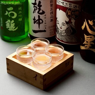 厳選された日本酒とこだわりのビオワインで乾杯！