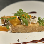 malca - 和歌山県産 柿のミルフィーユ アペロールのムースとコーヒーのジェラート