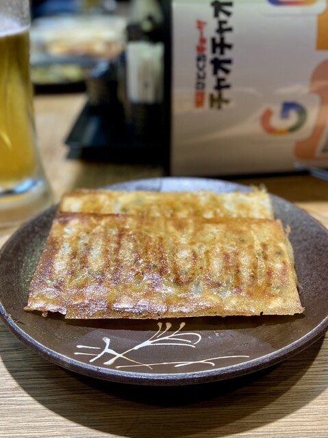 Naniwa Hitokuchi Gyoza Chaochao Umeda Honten photo 3