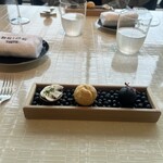 ベージュ アラン・デュカス 東京 - 