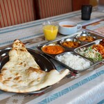 インド料理ラソイ - 全貌