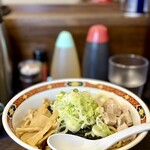 自家製太麺やきそば よしのり屋 - 油そば(並)800円にネギ増し50円
