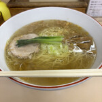 塩ラーメン、大盛り、900円＋150円。