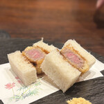 325351712 - ハーフ・カツサンド