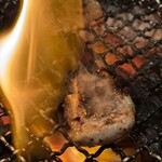 炭火焼ホルモン ぐう - 