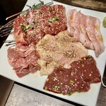 炭火焼ホルモン ぐう 築地 - 