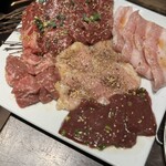 炭火焼ホルモン ぐう - 