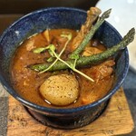 Soup Curry Dosanko - 札幌スープカレー チキンレッグ 素揚げ野菜2倍