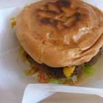 エスビーダイナー コウベ - チーズバーガー