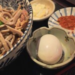 湯島 角萬 - 生卵100円でした