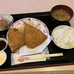 コロッケ倶楽部 - 料理写真:鯵フライ定食