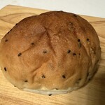 ヒッポー製パン所 - 黒ごまミルクパン