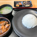 J&Kミャンマー料理レストラン - ビーフCURRY定食